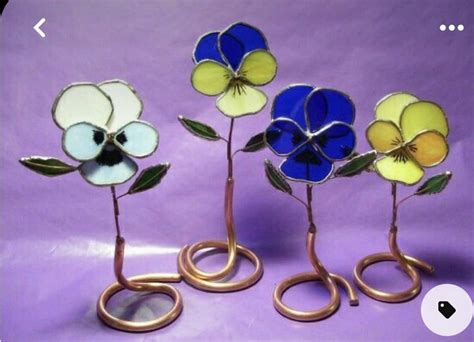 Pin By Terri Gerstner On Stained Glass In Stained Glass Flowers