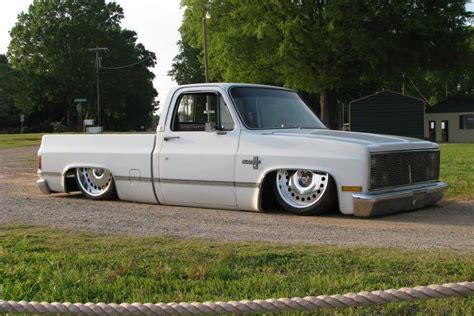 Pin By Independent Kustoms On Bagged Lowrider Trucks Chevy Trucks