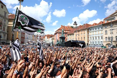 Sturmtifo Das Bildportal Der Nordkurve Sturm Graz