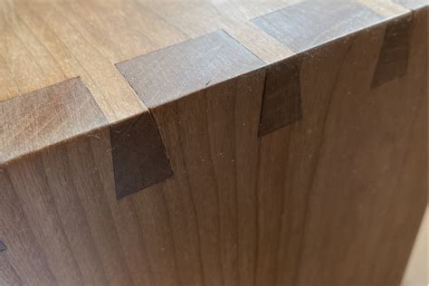 Shelburne Craft School — Hand Cut Dovetails