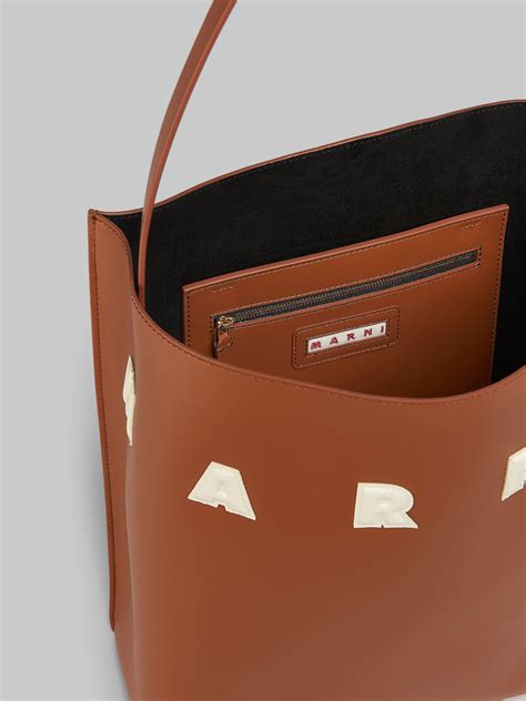 Borsa Hobo Museo Media In Pelle Marrone Con Applicazioni Marni