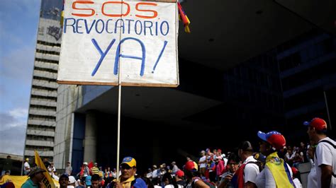 La Oposici N Venezolana Sale A La Calle Para Tomar Caracas