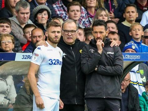 Un jugador del Leeds anunció su abrupto retiro del fútbol por una