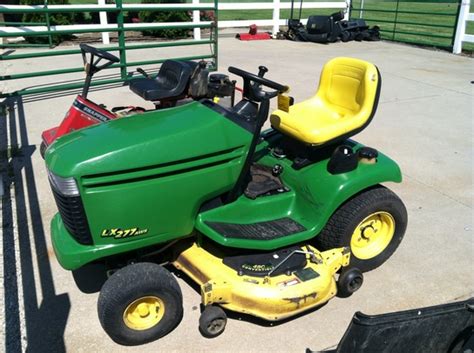 John Deere LX277 Lawn Garden And Commercial Mowing John Deere