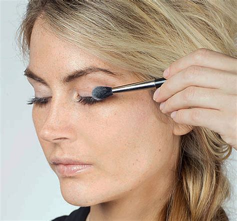 11 Brilliant Makeup Hacks Every Girl Needs To Know