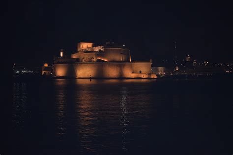malta  night mdina   cities