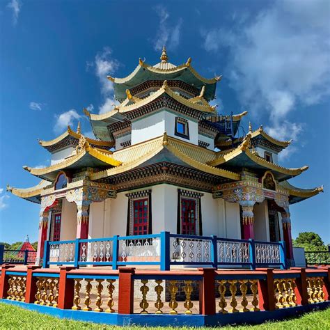 Traditional Pagoda with Golden Decorations · Free Stock Photo