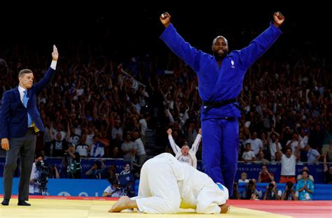 JO 2024 revivez les sacres de Léon Marchand et Teddy Riner qui