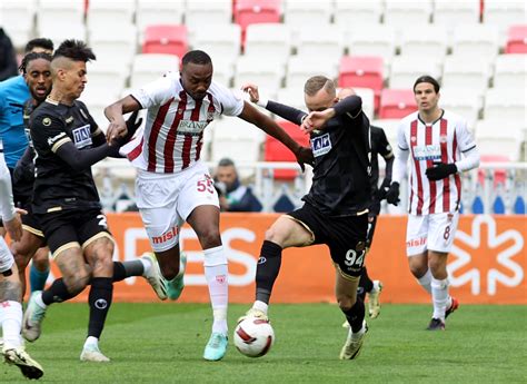 İlk yarı sonucu Sivasspor 0 Alanyaspor 0 Önce Vatan Gazetesi