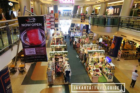 Shopping at Citywalk Sudirman Jakarta - Jakarta Travel Guide