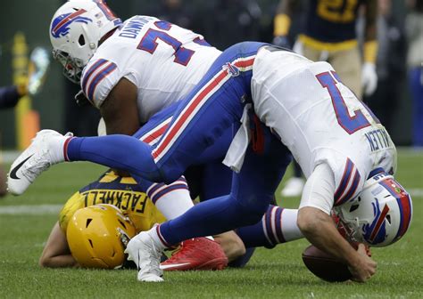 Bills Rookie Qb Josh Allen Learns Tough Lesson At Lambeau