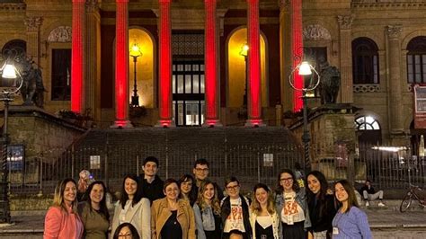 Teatro Massimo Illuminato Di Rosso Per La Giornata Mondiale Della