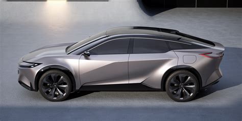 Toyota Sport Crossover Ev Made With Byd To Launch In 2025