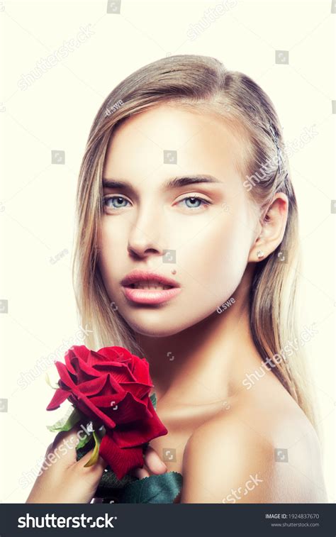 Beauty Portrait Blonde Girl Nude Makeup Stock Photo 1924837670 Shutterstock