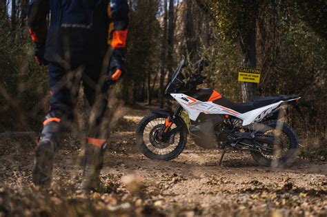 Neue KTM 790 Adventure 2023