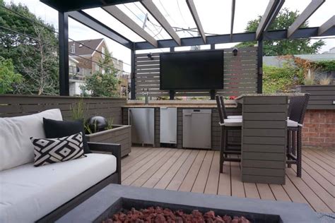 Rooftop Deck With Amenities Chicago Landscape Design Build Denver Co