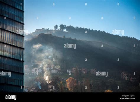 Sarajevo snipers alley 1992 hi-res stock photography and images - Alamy