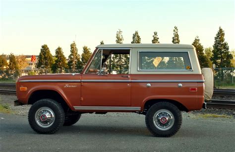 The General 1974 Ford Bronco Division Road Inc