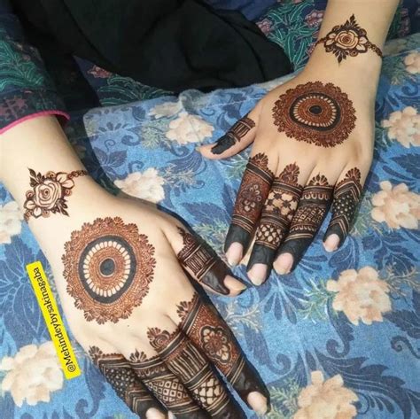 Pin By Deepali On Mendi Simple Mehndi Designs Fingers Mehndi