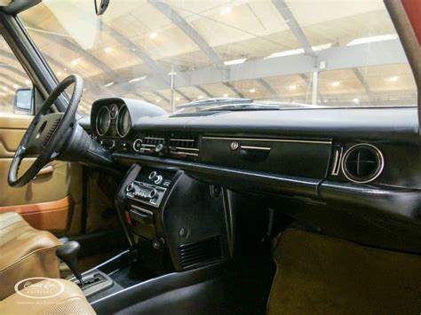 Mercedes-Benz 240D 1976 - Classic Car Auctions