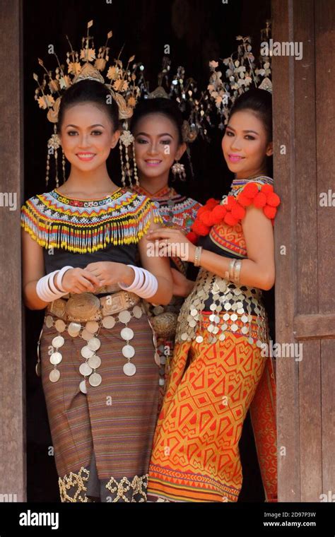 Iban costume hi-res stock photography and images - Alamy