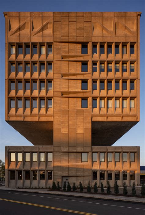 In New Haven A Landmark Brutalist Building Becomes Americas First