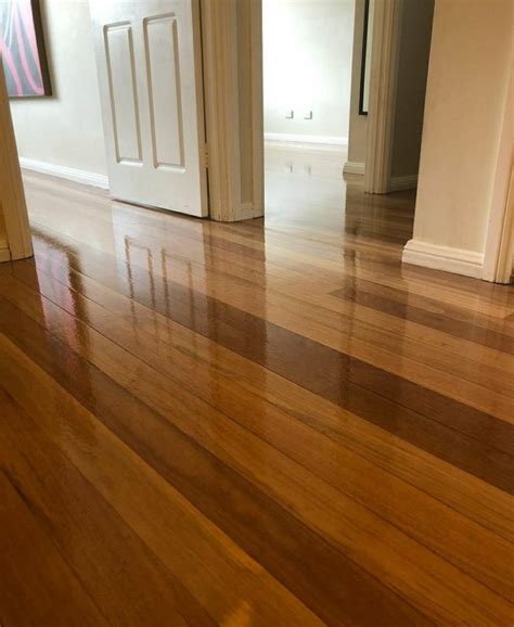 Natural Teak Wood Solid Wooden Flooring For Indoor Surface Finish