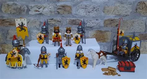 PLAYMOBIL ROYAL LION Knights Bundle Castle Figures Playset King And