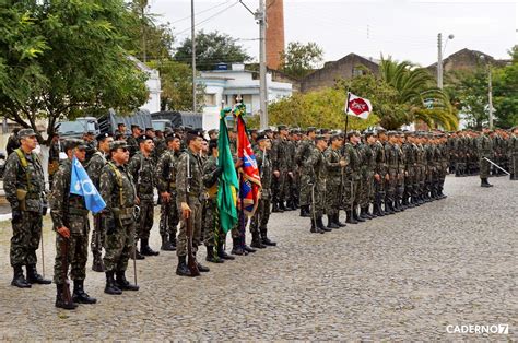 Caderno7 Exército comemora os 70 anos do Dia da Vitória na 2ª Guerra