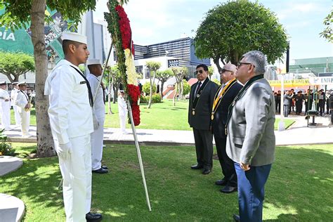 Ucsm Rinde Homenaje Al Caballero De Los Mares Por Ser Ejemplo De