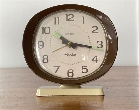 Vintage Westclox Big Ben Wind Up Alarm Clock Glow In The Dark Numbers