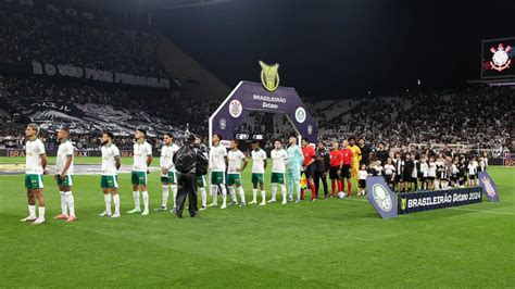 Weverton vai aos microfones e dispara após Corinthians 2x0 Palmeiras