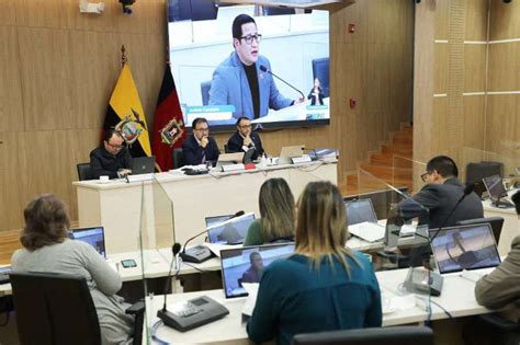 Concejo Metropolitano De Quito Expres Su Protesta Frente A Los