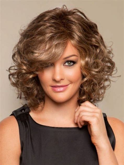 21 Curly Hairstyles For Medium Hair Create The Magic With Your Hair