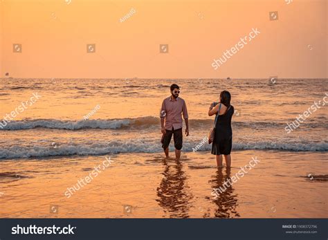 1679688 Tourist On Beach Images Stock Photos And Vectors Shutterstock