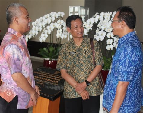 Kunjungan Dalam Rangka Benchmarking Dari Rsud Dr Iskak Tulung Agung Ke