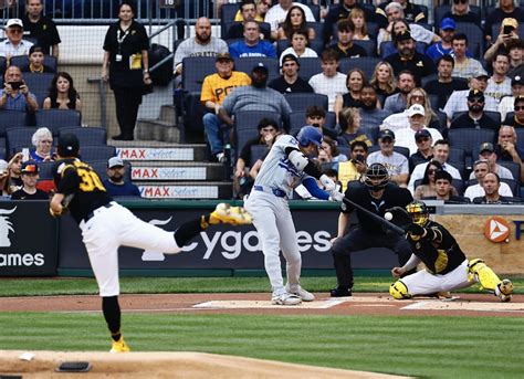 大谷翔平、「怪物」スキーンズと初対決 第1打席は空振り3球三振 Mlb写真ニュース 日刊スポーツ