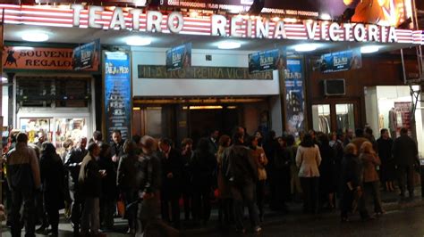 El Teatro Reina Victoria retira la obra Sueño de una noche de verano