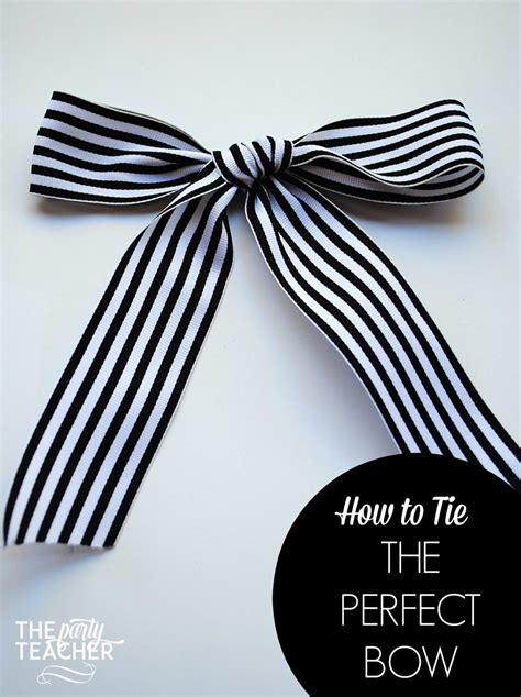 Tutorial How To Tie The Perfect Bow The Party Teacher