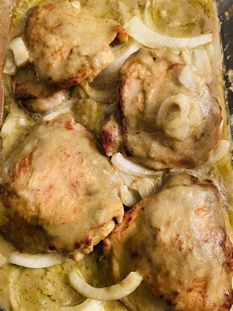 Chicken Thighs With Trader Joes Thai Green Curry Simmer Sauce What Lunita Loves