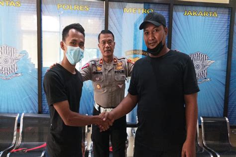 Difasilitasi Polisi Pengemudi Mobil Dan Pesepeda Korban Tabrak Lari