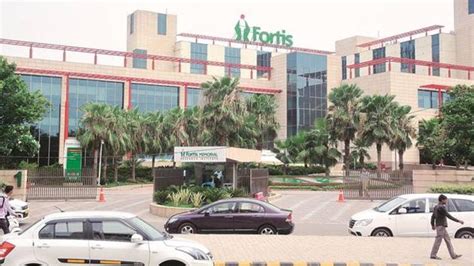 Homicide case against Gurgaon Fortis doc for death of 7-yr-old with ...