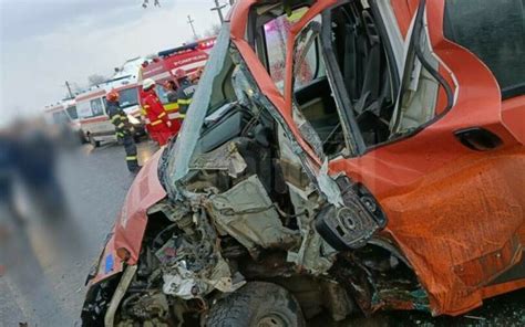 Accident Cu Victime N Suceava Un Microbuz I O Autoutilitar S Au