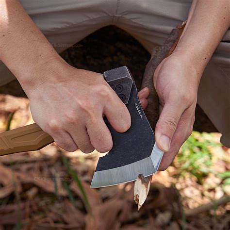 Olight Otacle A1 Multifunctional Hatchet Desert Tan