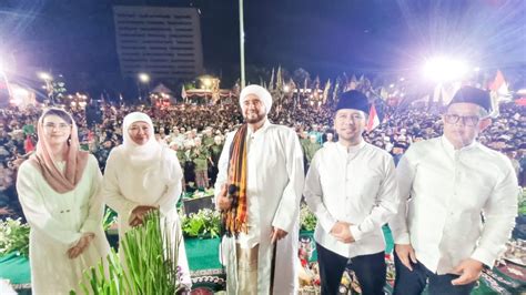 Dzikir Dan Sholawat Bersama Habib Syech Pertama Kalinya Digelar Di