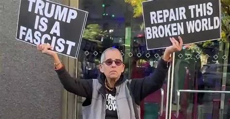 Trump Supporters Line Up Early To Fill Madison Square Garden The New