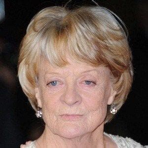 Maggie Smith - Biography, Family Life and Everything About | Wiki ...