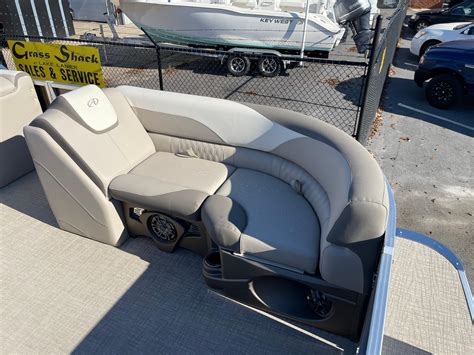 New 2024 Avalon LSZ Versatile Rear Bench 30518 Buford Boat Trader