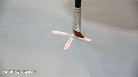 How to Paint a Simple Daisy | Daisy painting, Super easy drawings ...