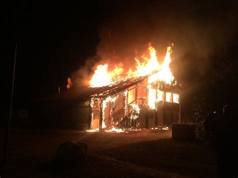 Photos Xonrupt Longemer un bâtiment détruit par les flammes au